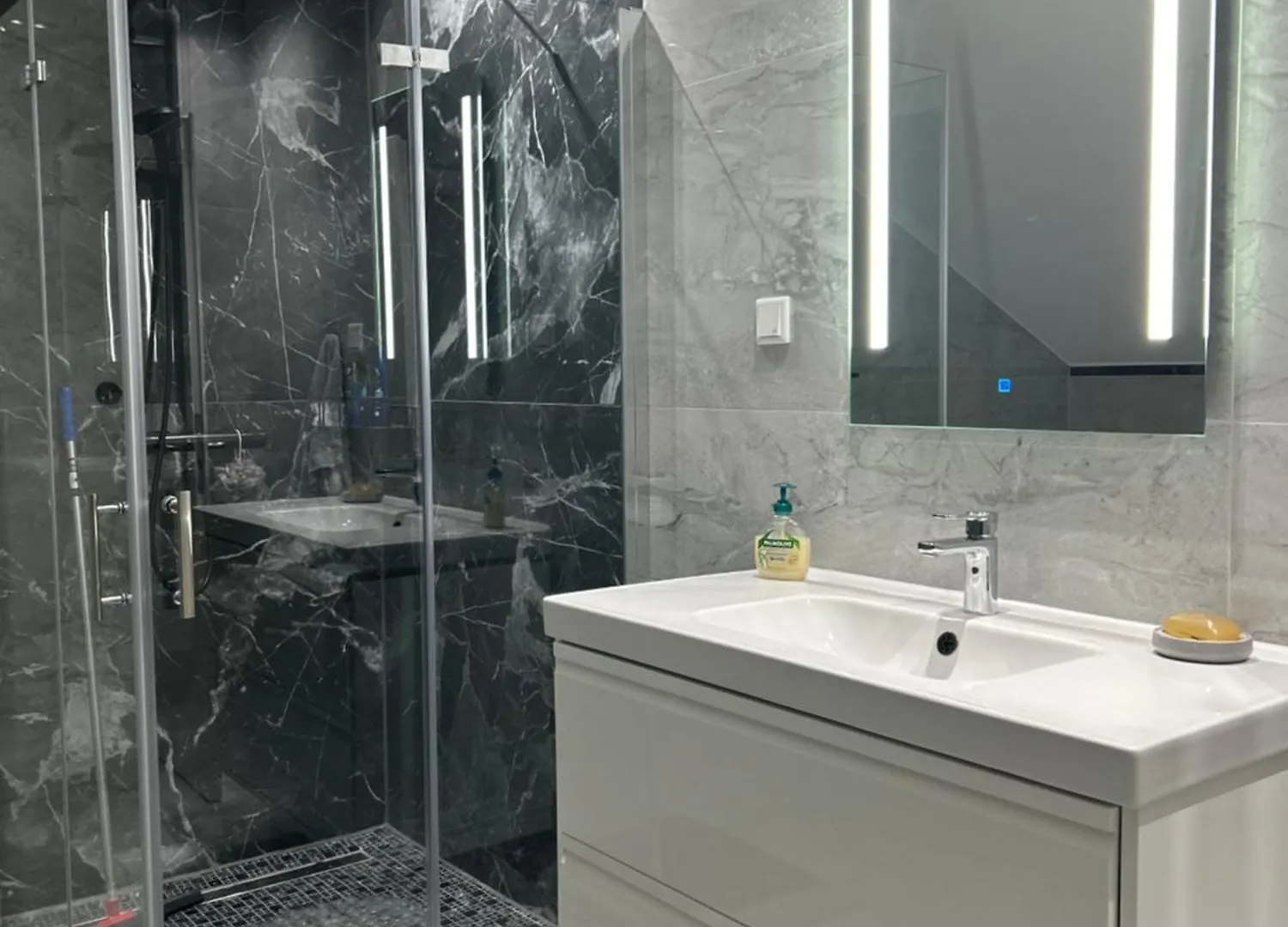 Bane Apartments 95Qm - Messewohnung, Ferienwohnung,Monteurwohnung Hannover